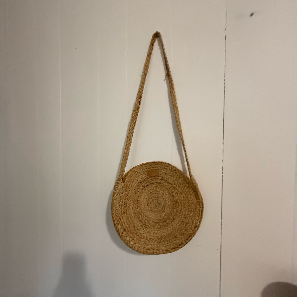 Revue Woven Tan Shoulder Bag - Picture 2 of 5